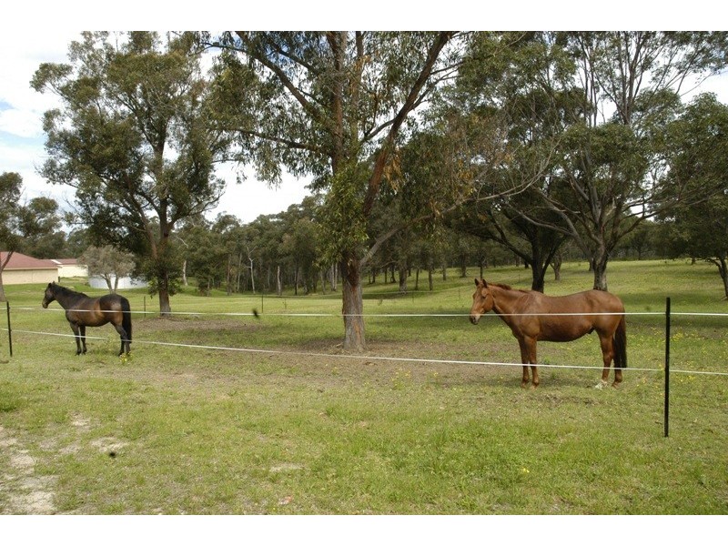 55 Stokes Road, Tahmoor NSW 2573
