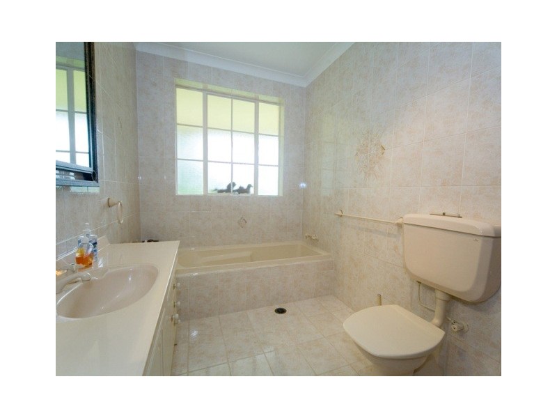 802 Thirlmere Way, Picton NSW 2571