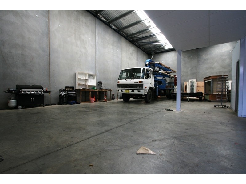 9/15 Henry Street, Picton NSW 2571