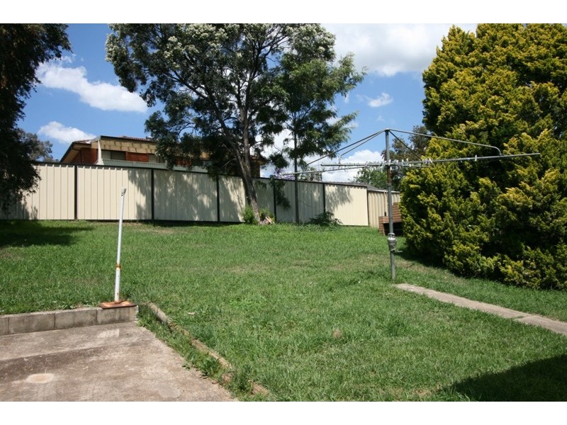 60 Mc Crae Drive, Camden South NSW 2570