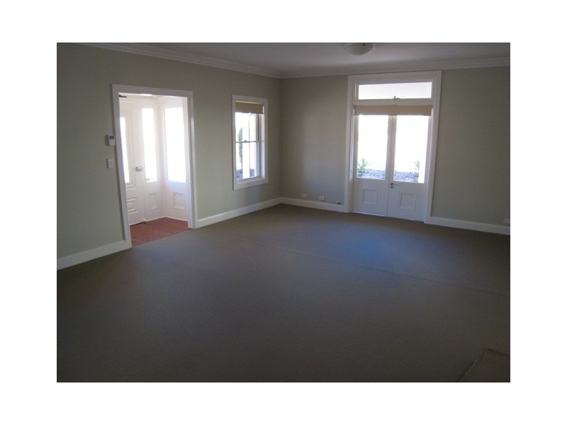 6/253-255 Argyle Street, Picton NSW 2571