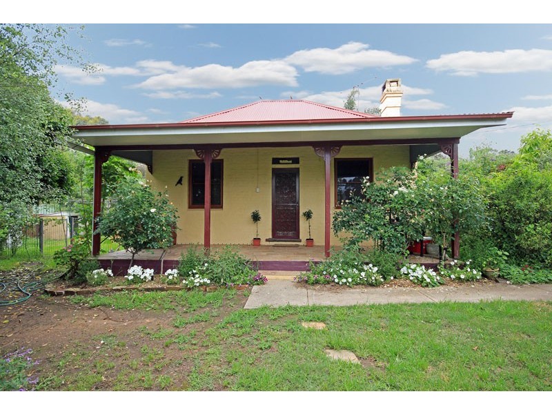 2 Kevin Place, Thirlmere NSW 2572