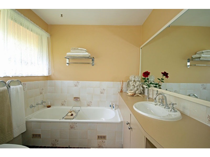 14 Kent Road, Picton NSW 2571