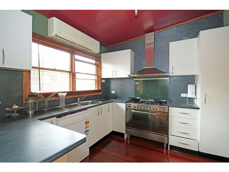 2 Kevin Place, Thirlmere NSW 2572