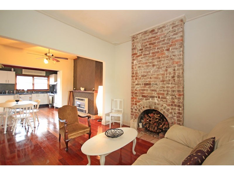 2 Kevin Place, Thirlmere NSW 2572