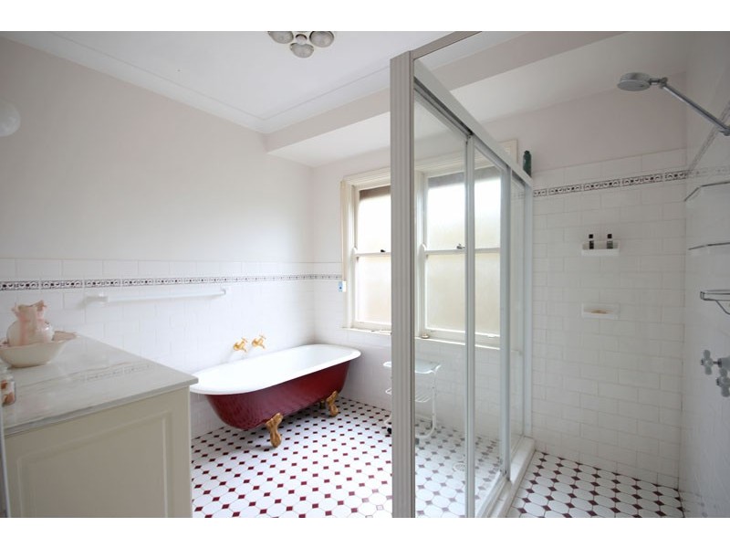 19 Remembrance Drive, Tahmoor NSW 2573