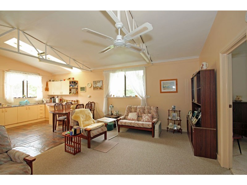 19 Remembrance Drive, Tahmoor NSW 2573