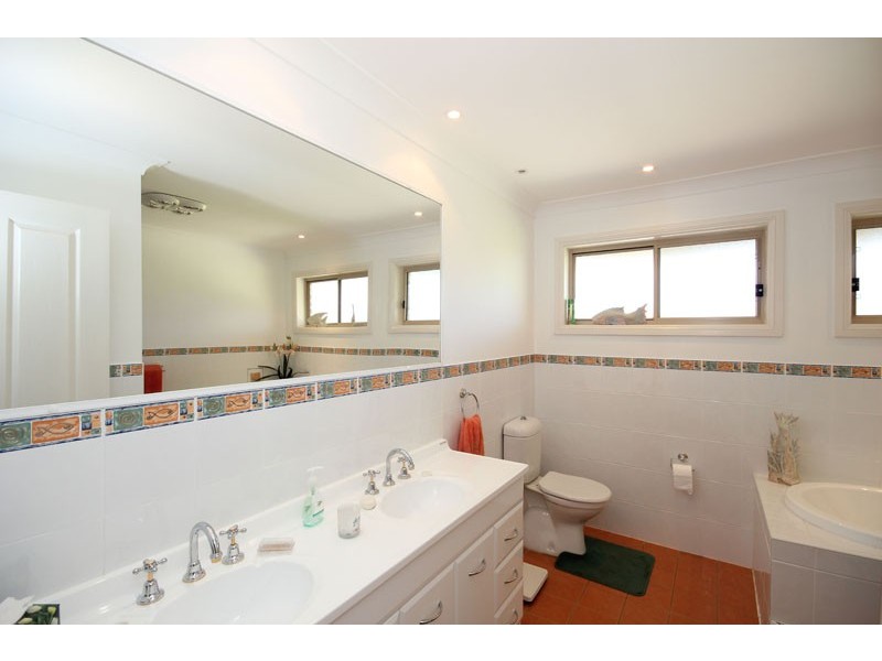 60 Ryan Street, Thirlmere NSW 2572