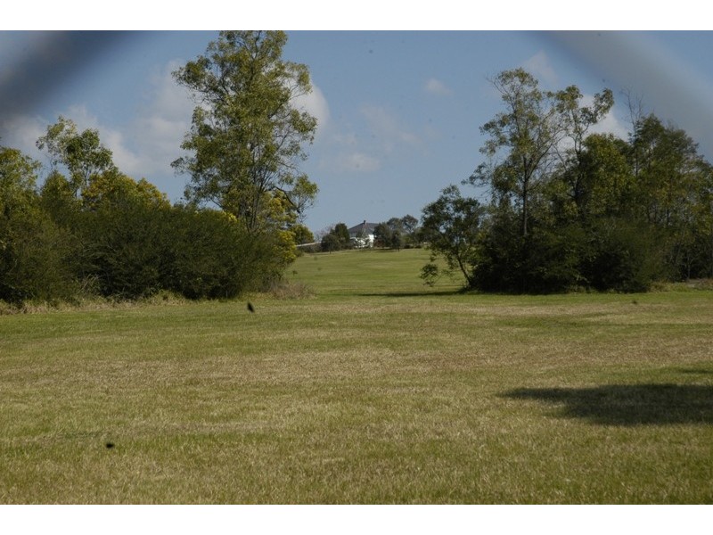 12 River Road, Tahmoor NSW 2573