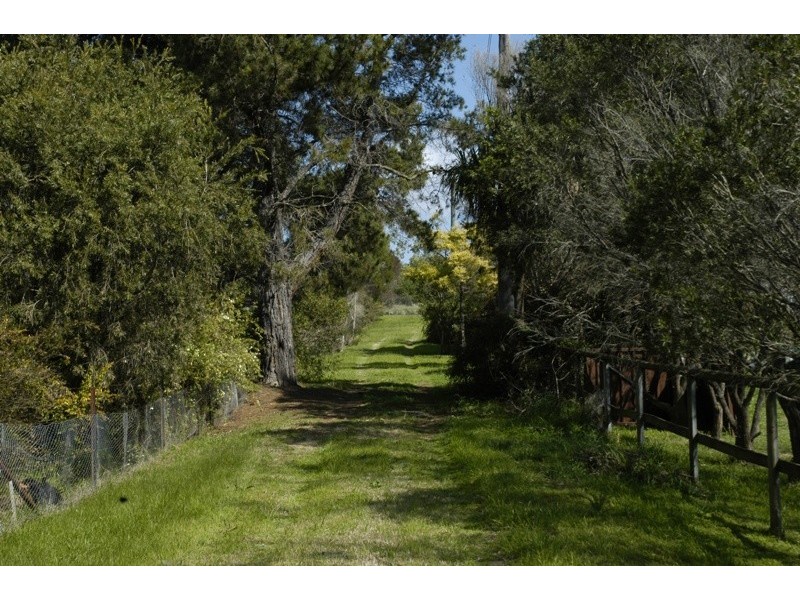 12 River Road, Tahmoor NSW 2573