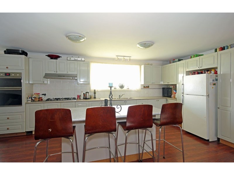 26 Lyrebird Road, Pheasants Nest NSW 2574