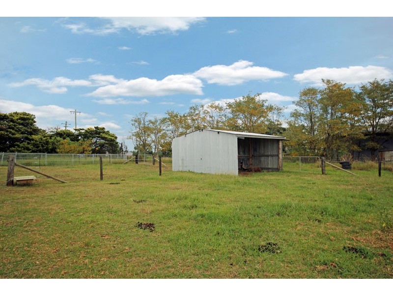 26 Lyrebird Road, Pheasants Nest NSW 2574