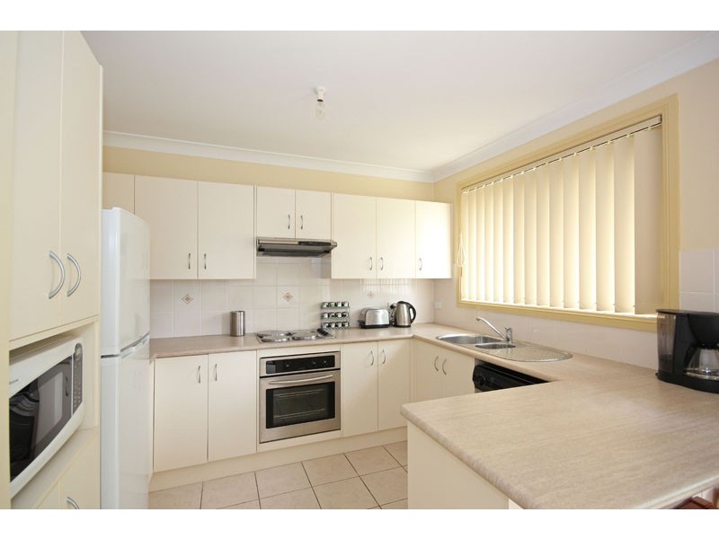 3/9 Colden Street, Picton NSW 2571