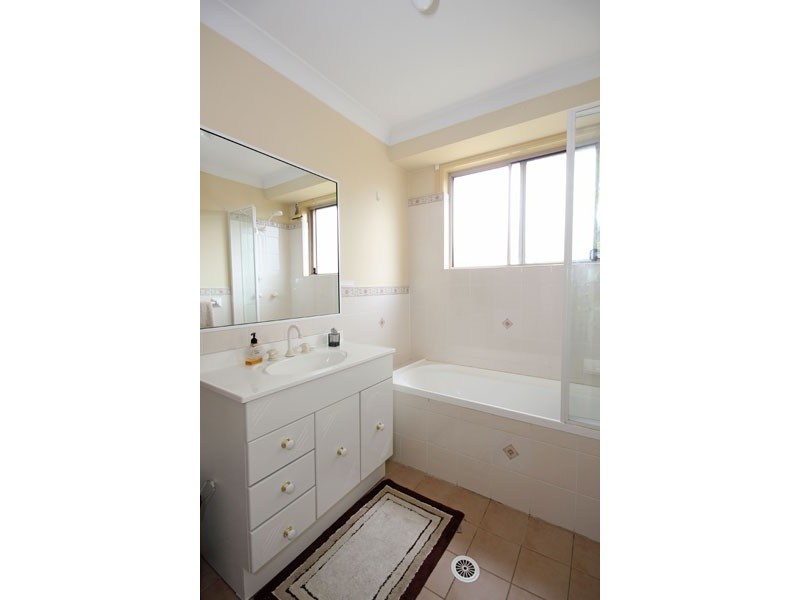 3/9 Colden Street, Picton NSW 2571