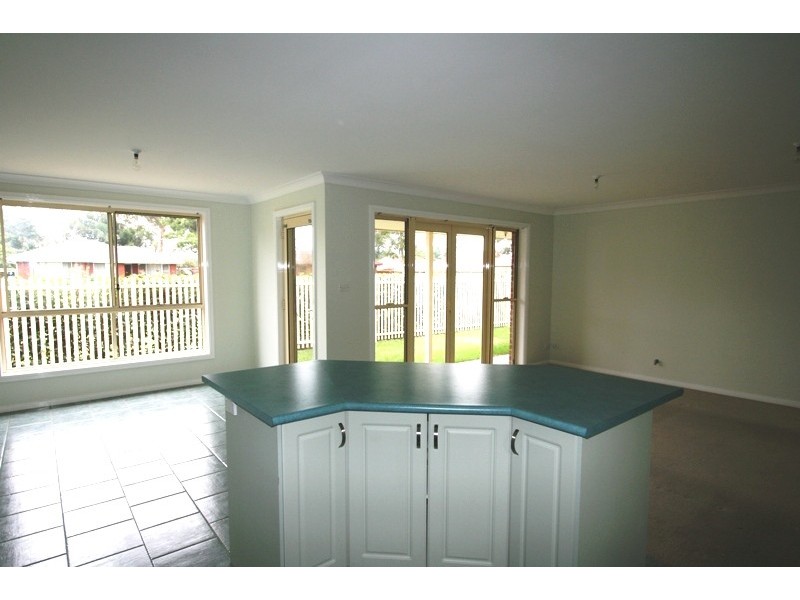 2/18 Patterson Street, Tahmoor NSW 2573