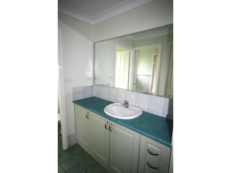 2/18 Patterson Street, Tahmoor NSW 2573