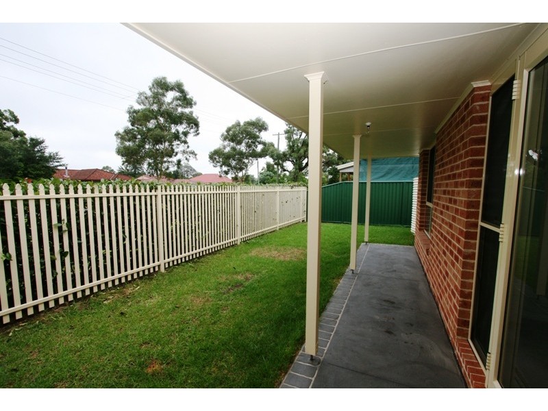 2/18 Patterson Street, Tahmoor NSW 2573