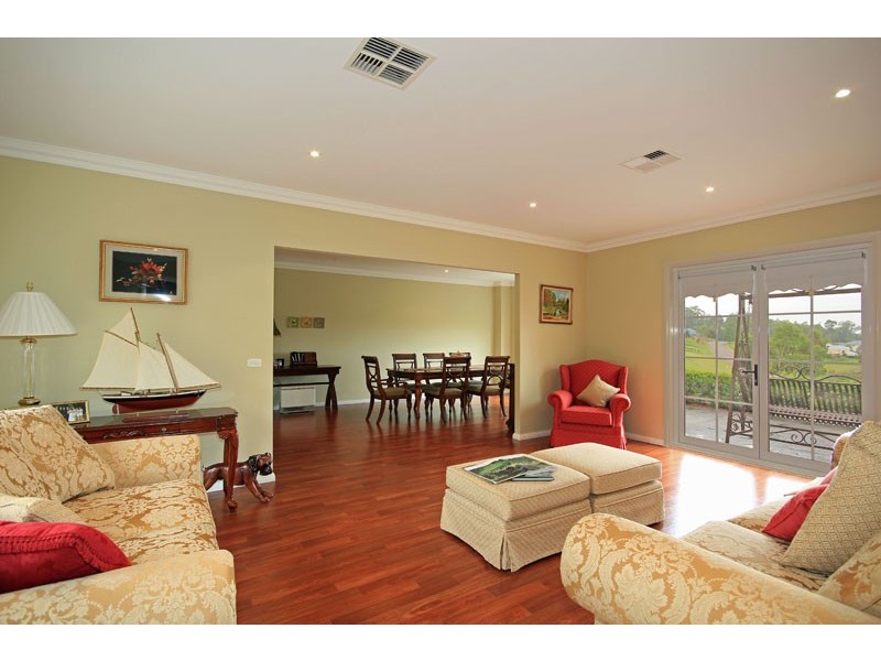 27 The Grange, Picton NSW 2571