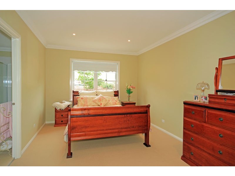 27 The Grange, Picton NSW 2571