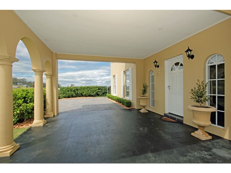 27 The Grange, Picton NSW 2571