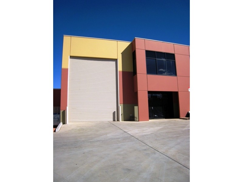 8/15 Henry Street, Picton NSW 2571