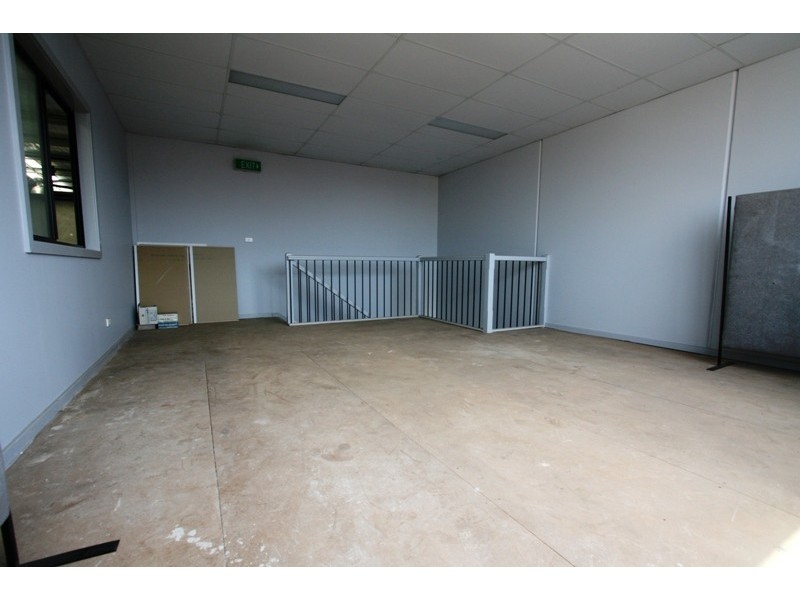 8/15 Henry Street, Picton NSW 2571