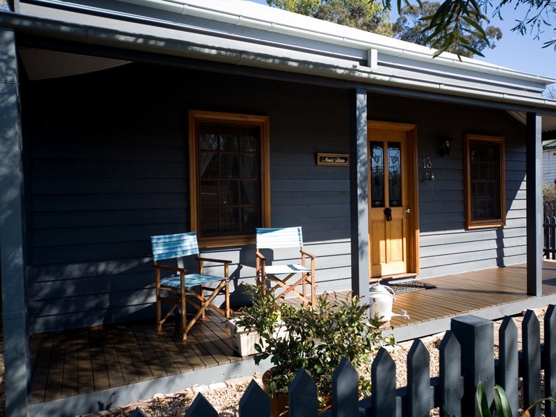 13 Campbell Street, Picton NSW 2571