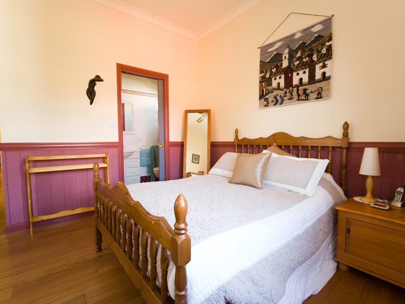 13 Campbell Street, Picton NSW 2571