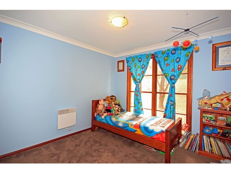 24 Campbell Street, Picton NSW 2571
