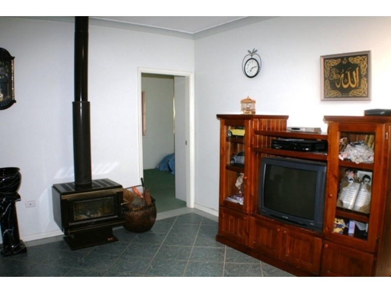 20 Edinburgh Street, Tahmoor NSW 2573