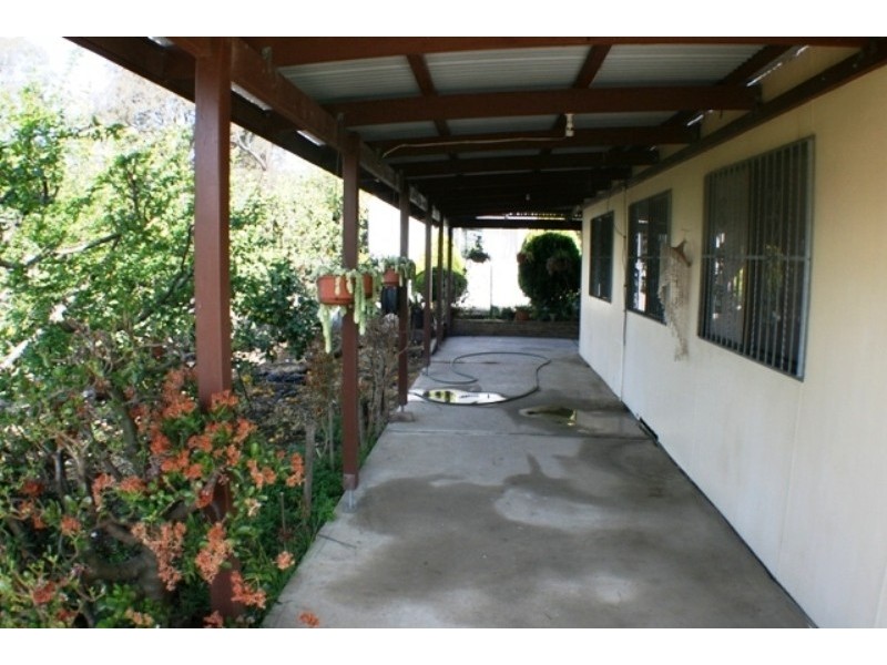 20 Edinburgh Street, Tahmoor NSW 2573