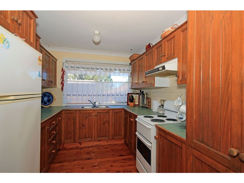 4 Bertha Street, Hill Top NSW 2575