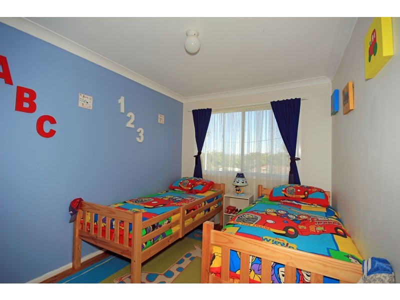 4 Bertha Street, Hill Top NSW 2575