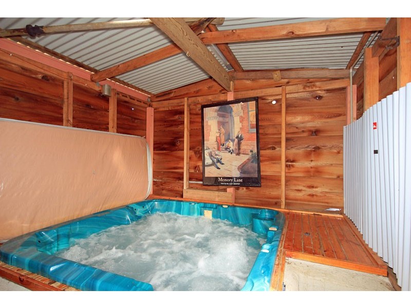 4 Bertha Street, Hill Top NSW 2575