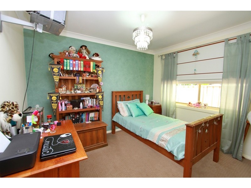 8 Windsor Place, Bargo NSW 2574