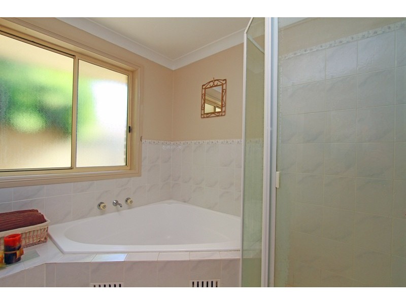 8 Windsor Place, Bargo NSW 2574