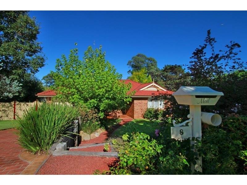 8 Windsor Place, Bargo NSW 2574