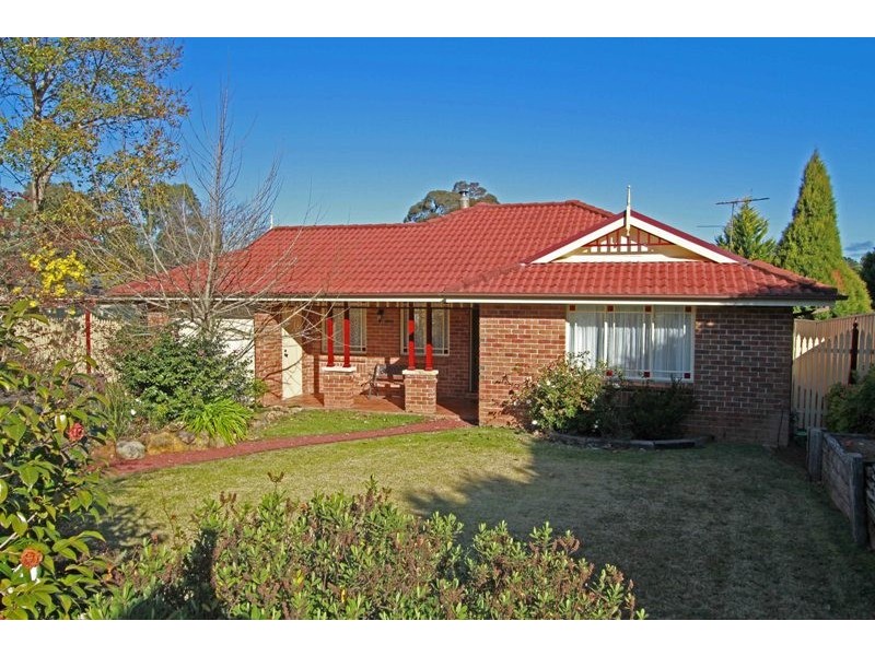 8 Windsor Place, Bargo NSW 2574