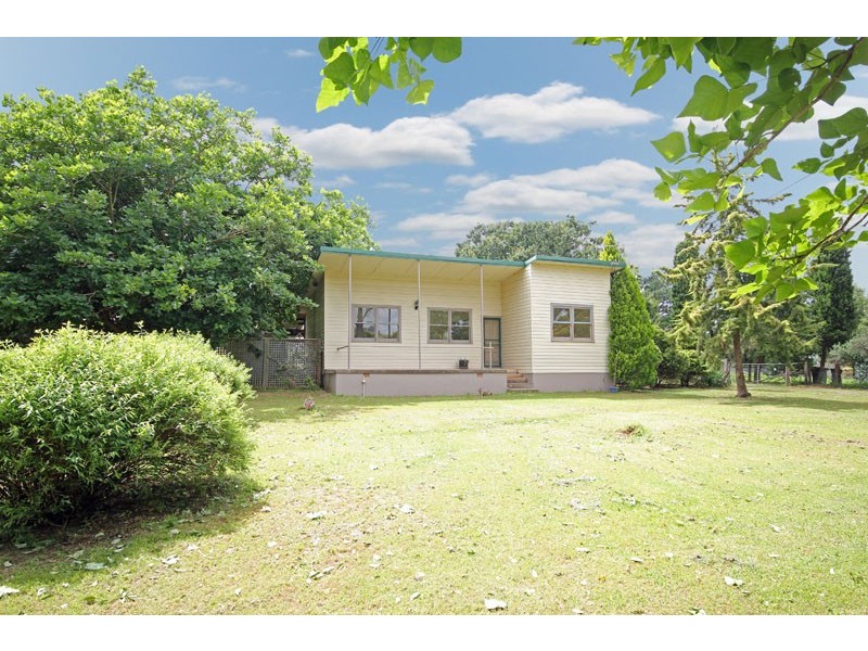 28 Darley Street, Thirlmere NSW 2572