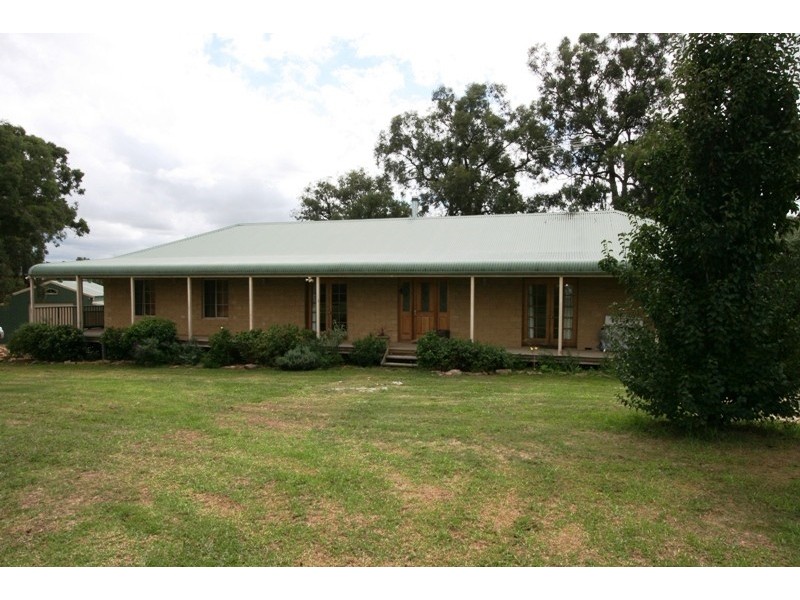 144 Lyrebird Road, Pheasants Nest NSW 2574