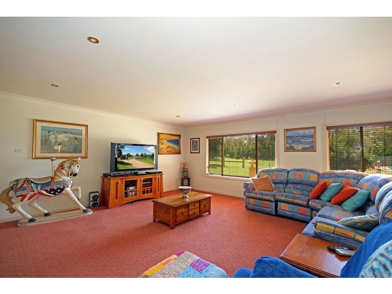 10 Nattai Street, Tahmoor NSW 2573