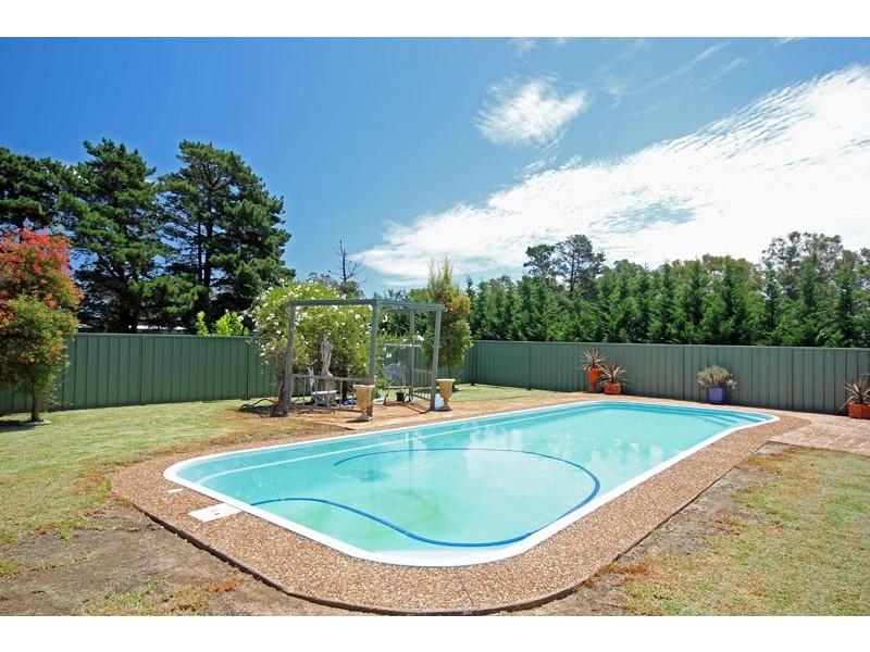 10 Nattai Street, Tahmoor NSW 2573