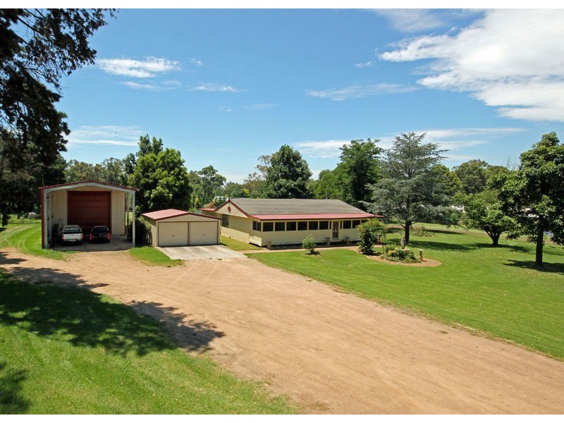 10 Nattai Street, Tahmoor NSW 2573