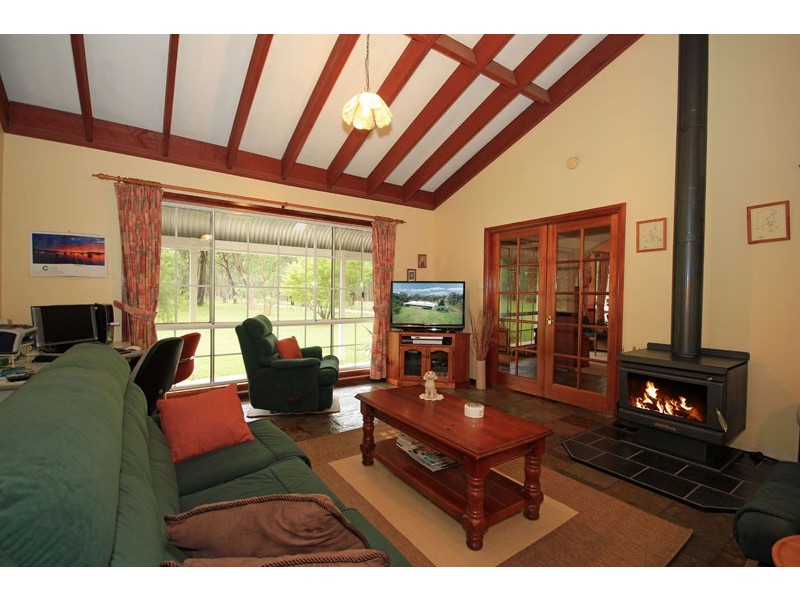 80 Charlies Point Road, Bargo NSW 2574