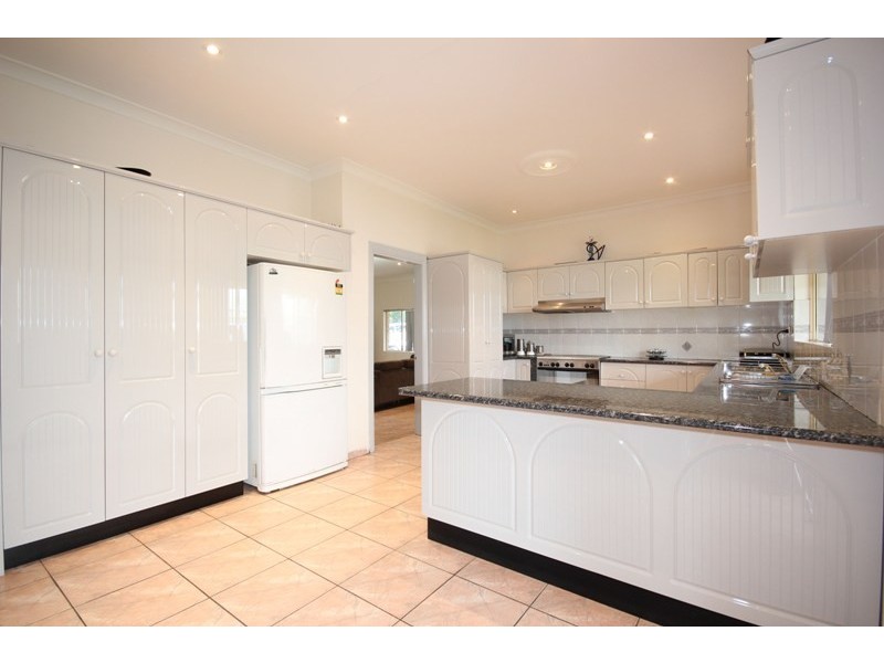 126 Nattai Street, Tahmoor NSW 2573