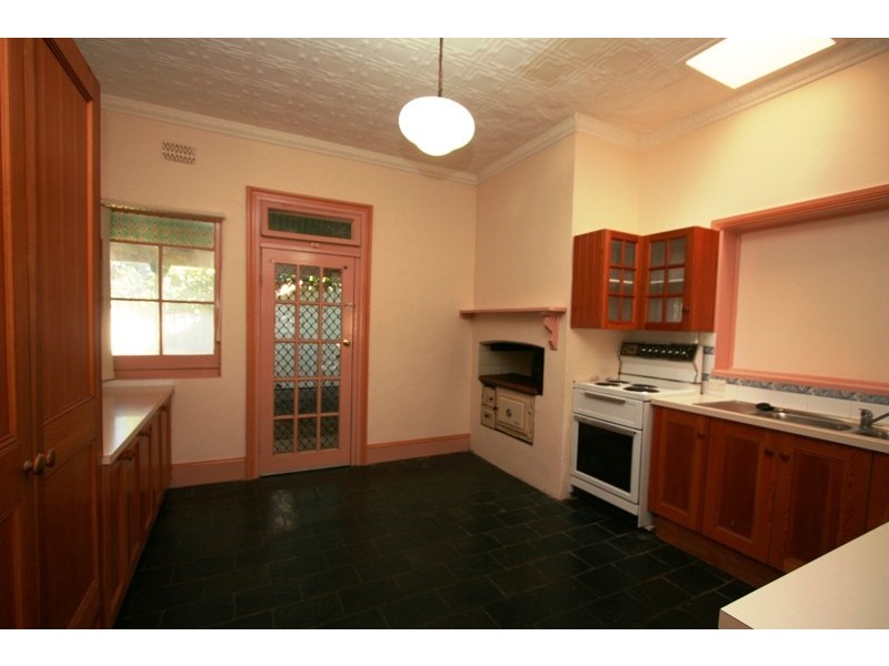 39 Lumsdaine Street, Picton NSW 2571