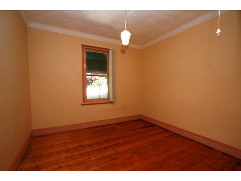 39 Lumsdaine Street, Picton NSW 2571