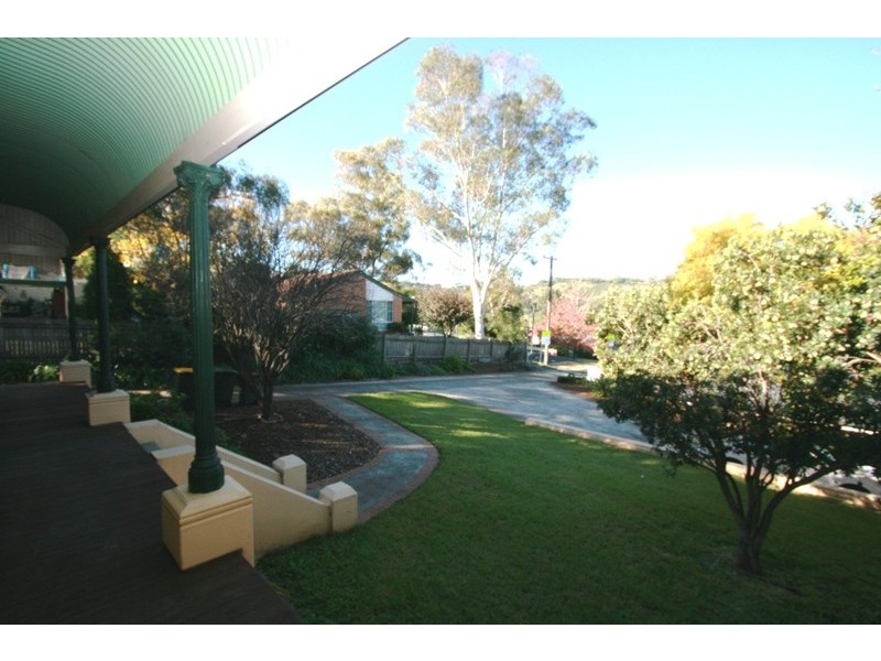 39 Lumsdaine Street, Picton NSW 2571