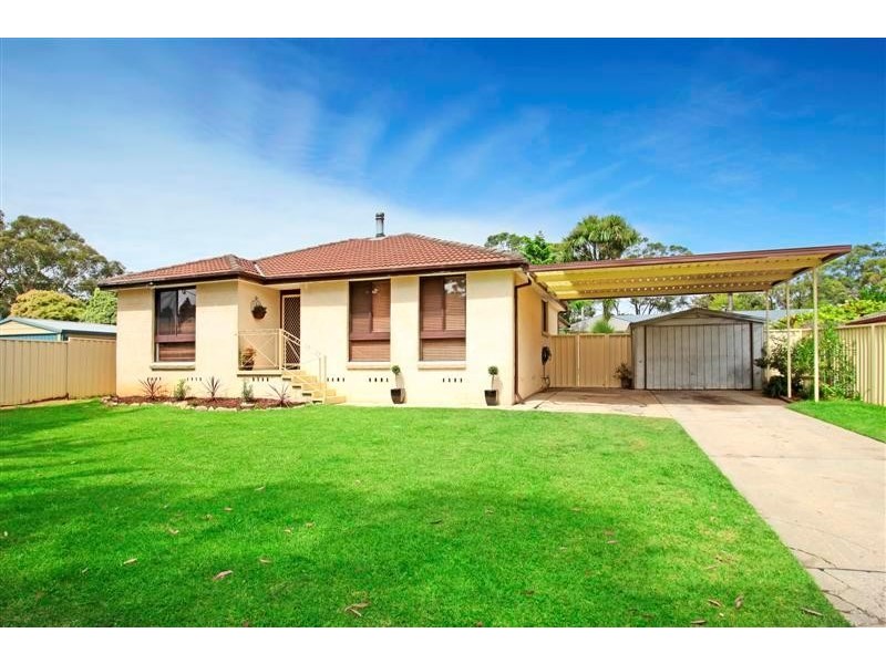 5 Pearce Street, Hill Top NSW 2575