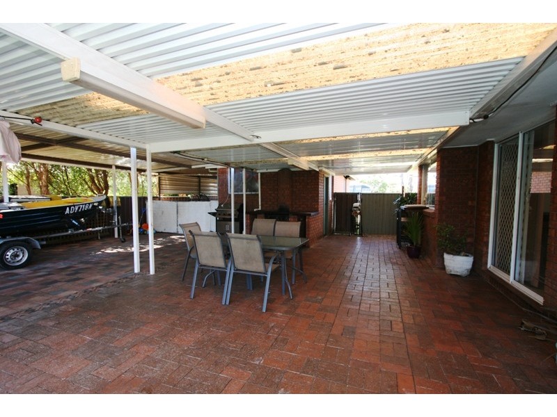 43 Westbourne Avenue, Thirlmere NSW 2572